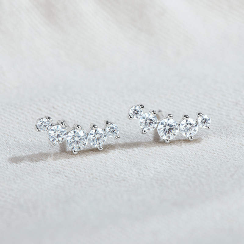 Crescent Glow Moissanite Stud Earrings – S925 Sterling Silver