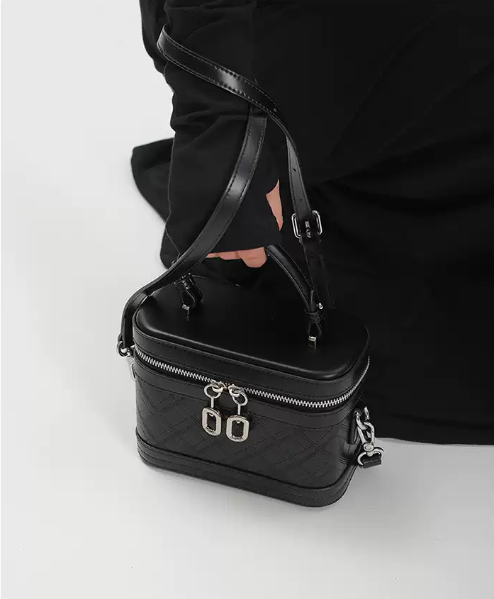 Black Genuine Leather Mini Box Bucket Bag – High-End Everyday Crossbody - Image 3