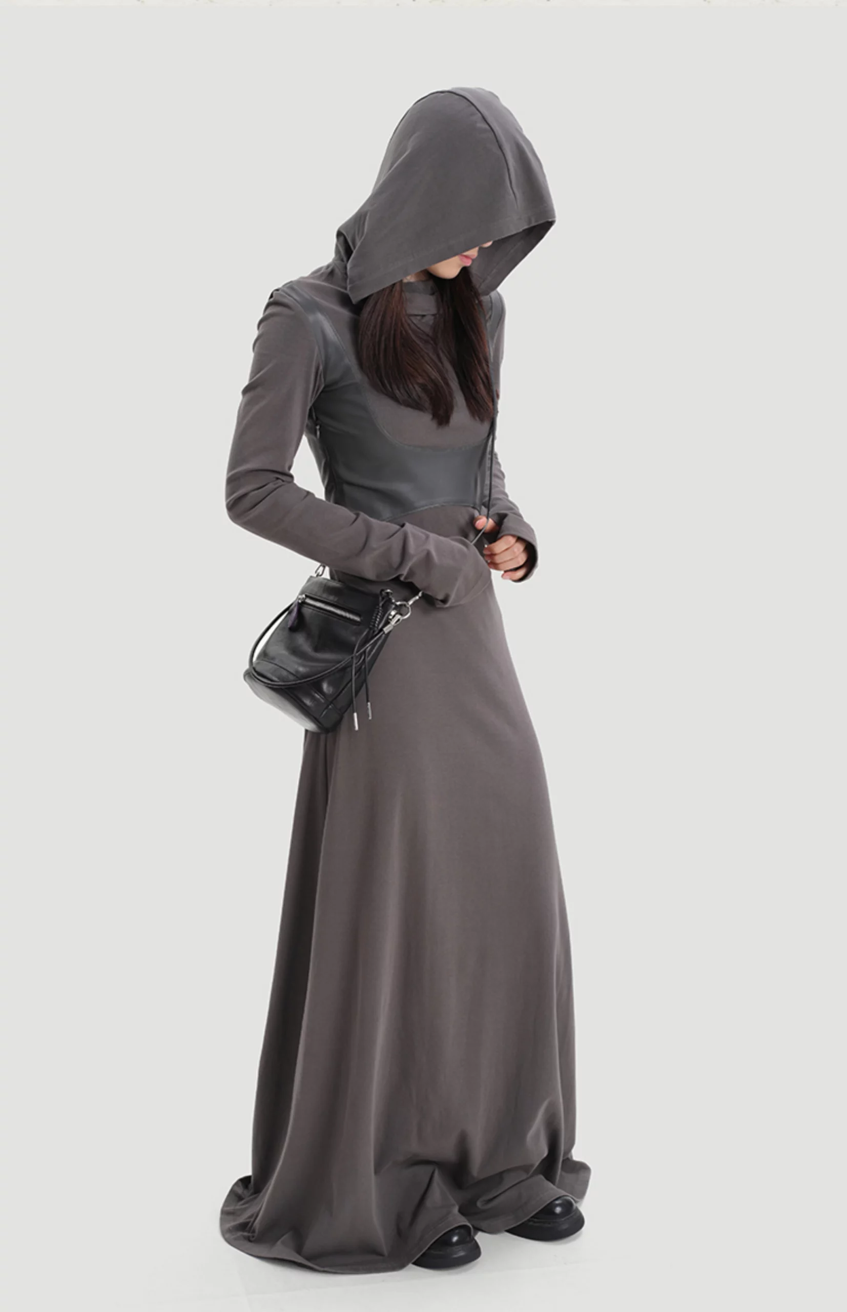 Genuine Leather Mini Bucket Bag with Chain Strap – Shoulder & Crossbody Bag - Image 9