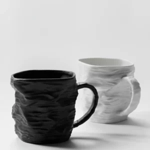 Ceramic Wrinkled Texture Mug with Irregular Edges and Underglaze Finish, 380ml