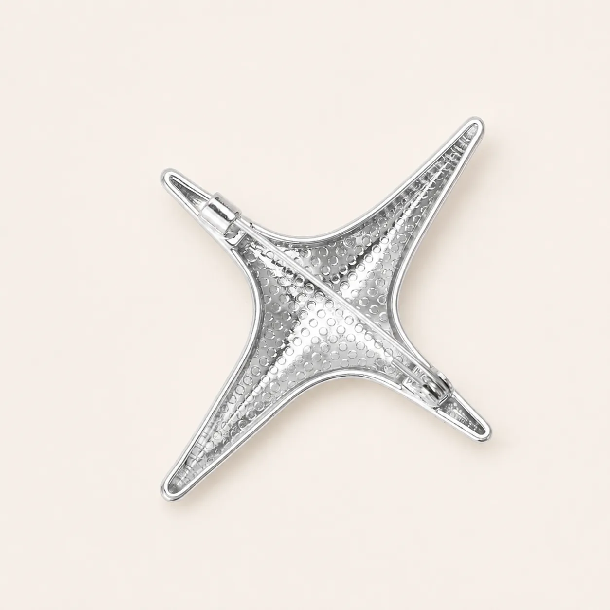 Sculpted Four-Point Starburst Brooch Pin - Image 4