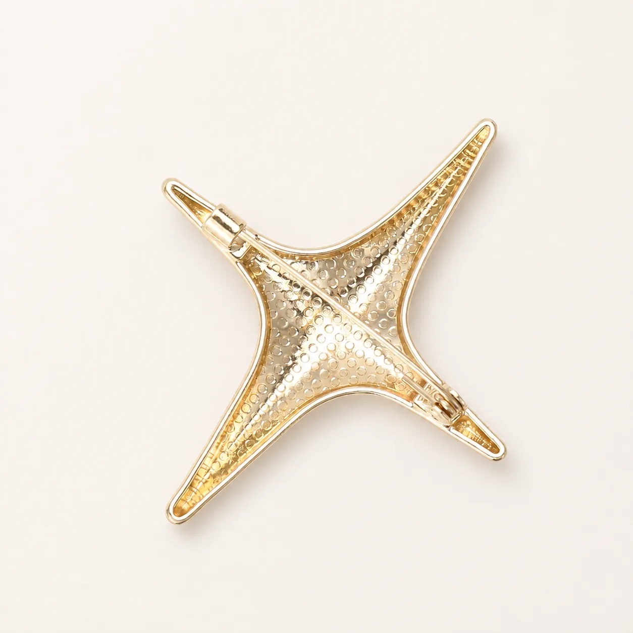 Sculpted Four-Point Starburst Brooch Pin - Image 5